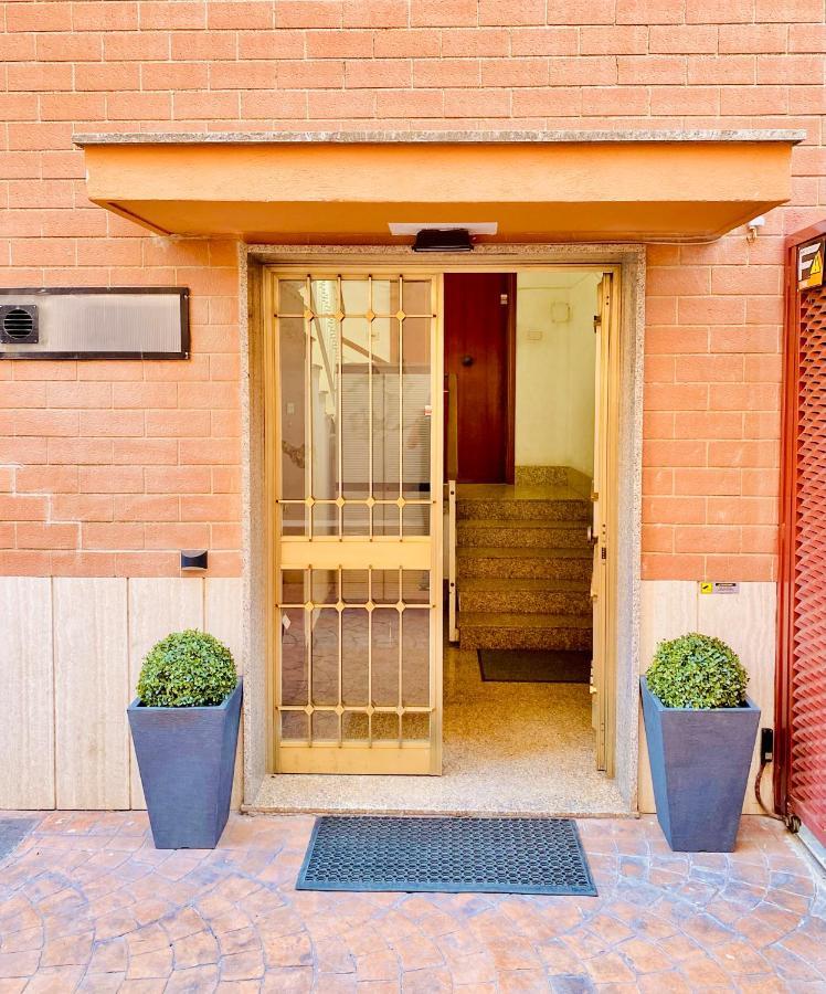 Residenza Toraldo Apartment Rome Bagian luar foto
