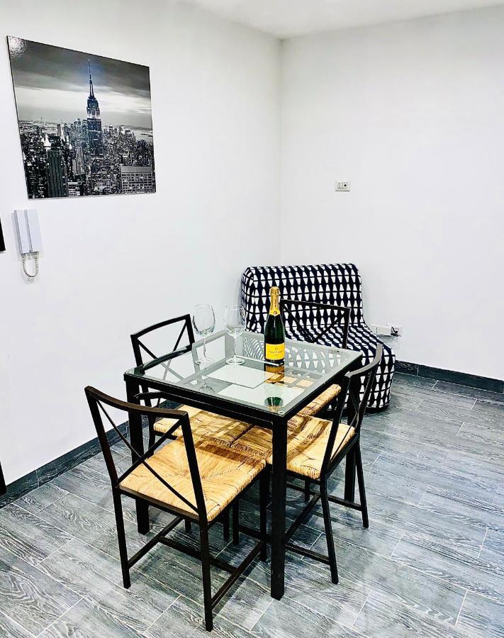 Residenza Toraldo Apartment Rome Bagian luar foto