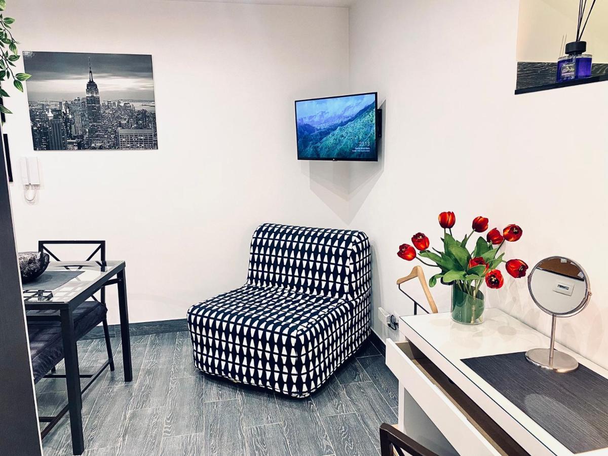 Residenza Toraldo Apartment Rome Bagian luar foto