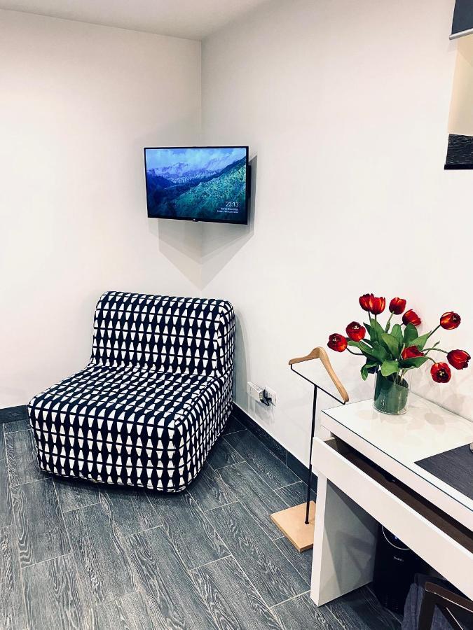 Residenza Toraldo Apartment Rome Bagian luar foto